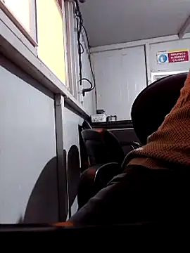 mustican422 online show from 03-04-25, 03:44