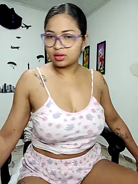 chalohott online show from 10-22-25, 09:42