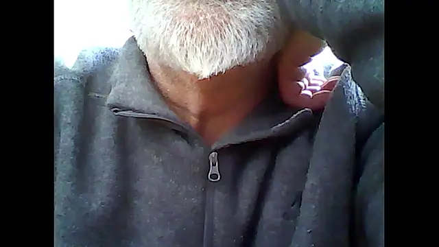 Snapshot of xcimeru chatting on 09-10-25, 08:03 xcimeru online show from 09-10-25, 08:03