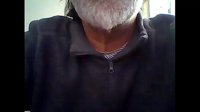 Snapshot of xcimeru chatting on 11-26-25, 04:30 xcimeru online show from 11-26-25, 04:30