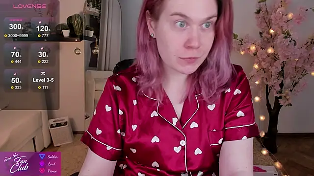 Snapshot of Nancy_Sun_ chatting on 01-11-25, 10:51 Nancy Sun online show from 01-11-25, 10:51