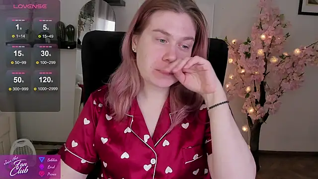 Snapshot of Nancy_Sun_ chatting on 02-05-25, 11:23 Nancy Sun online show from 02-05-25, 11:23