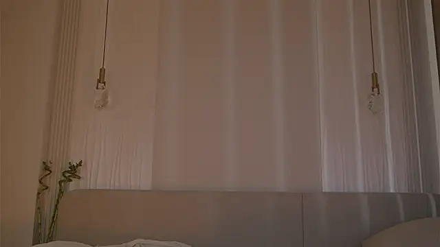 Snapshot of kawaii_mia chatting on 05-15-26, 01:34 kawaii mia online show from 05-15-26, 01:34