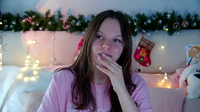 ElisabethDavis online show from 01-12-25, 12:18