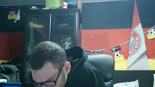 Die-geile-Sau online show from 02-16-26, 07:43