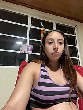 Snapshot of Vaiolet_a chatting on 12-12-24, 12:48 Vaiolet a online show from 12-12-24, 12:48