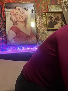 Snapshot of BarryKingsman chatting on 03-08-25, 01:06 BarryKingsman online show from 03-08-25, 01:06