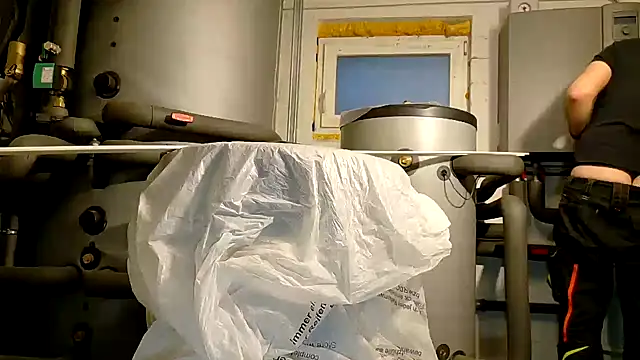 Nikeyone2 online show from 12-14-24, 02:53