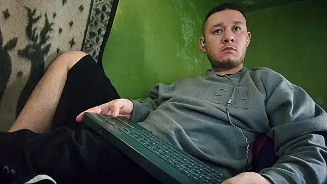 sweet cock28 online show from 02-11-25, 03:40