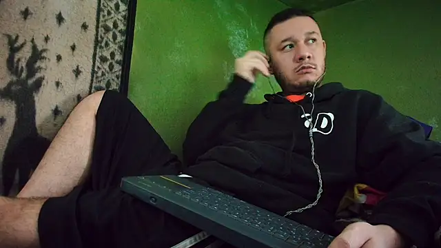 sweet cock28 online show from 03-08-25, 03:56