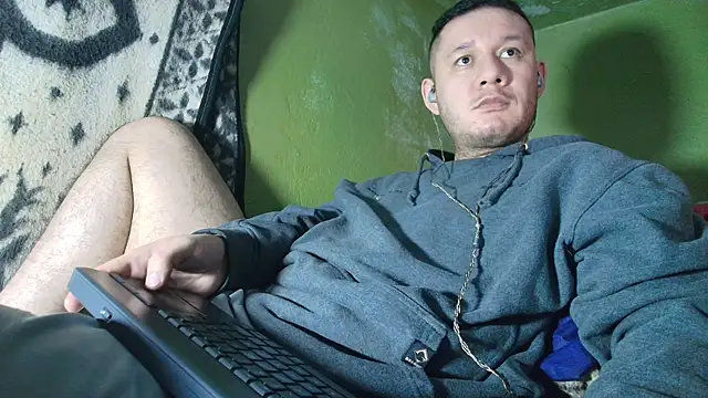 sweet cock28 online show from 10-07-25, 03:36