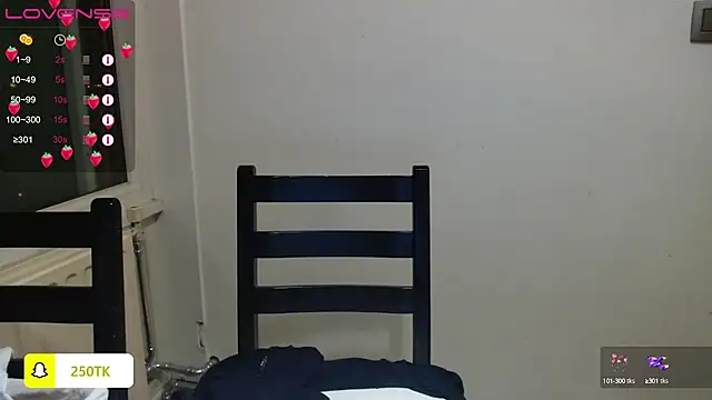 Snapshot of Thepanthera chatting on 12-15-24, 07:42 Thepanthera online show from 12-15-24, 07:42