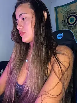 Snapshot of fenixgre chatting on 10-30-25, 05:02 fenixgre online show from 10-30-25, 05:02