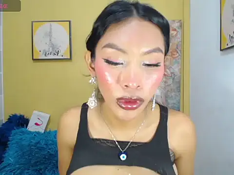 Snapshot of NannyaBitch chatting on 06-23-26, 04:43 NannyaBitch online show from 06-23-26, 04:43