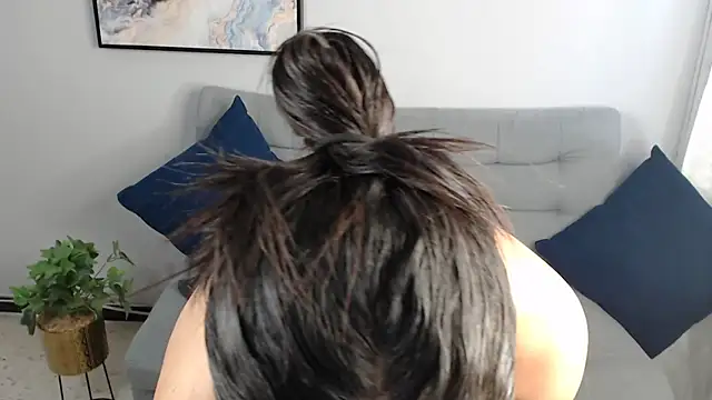 Amber Etan online show from 10-23-25, 02:38