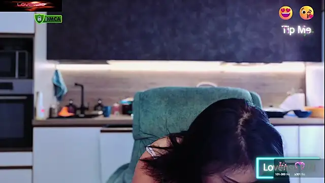 Snapshot of Katniss_K chatting on 09-11-25, 01:22 Katniss K online show from 09-11-25, 01:22