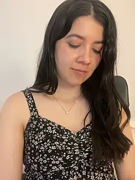 saori 10 online show from 04-26-26, 06:33