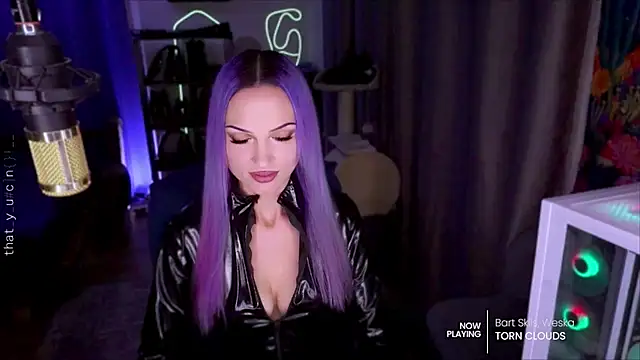 Snapshot of ml_milana chatting on 09-19-25, 04:40 ml milana online show from 09-19-25, 04:40