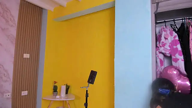 Megan blue7 online show from 09-11-25, 11:21