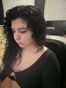 kimmiakiss22 online show from 02-04-26, 09:53