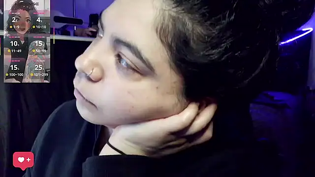 kimmiakiss22 online show from 04-12-26, 03:00