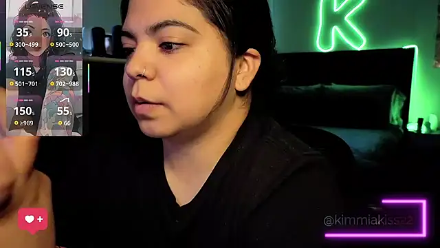 kimmiakiss22 online show from 05-30-26, 12:30