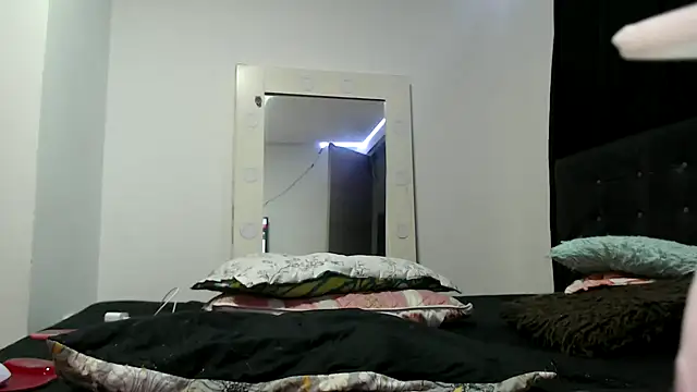 dolcemacca online show from 01-21-25, 03:59