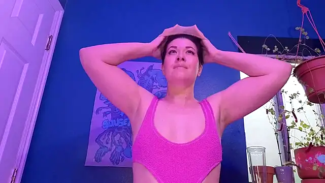 highly inappropriate online show from 04-09-26, 01:49