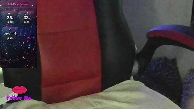 natasha logan  online show from 10-19-25, 04:02