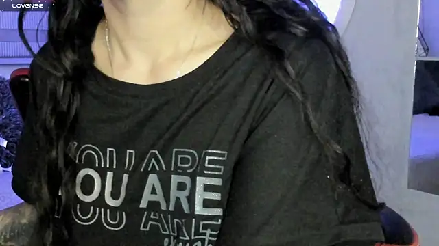 natasha logan  online show from 03-31-26, 04:24