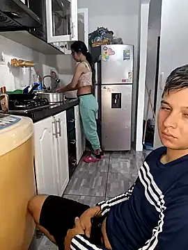 Snapshot of catire2323 chatting on 12-07-24, 06:37 catire2323 online show from 12-07-24, 06:37