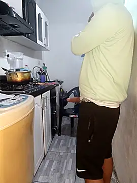 Snapshot of catire2323 chatting on 11-16-25, 02:28 catire2323 online show from 11-16-25, 02:28