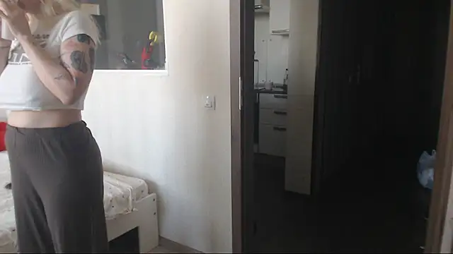 Snapshot of amanda_kiss_kiss chatting on 02-04-26, 09:48 amanda kiss kiss online show from 02-04-26, 09:48