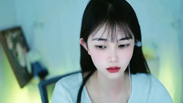 Snapshot of Judy520 chatting on 03-04-25, 11:19 Judy520 online show from 03-04-25, 11:19