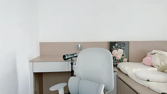 Snapshot of Judy520 chatting on 11-01-25, 01:29 Judy520 online show from 11-01-25, 01:29