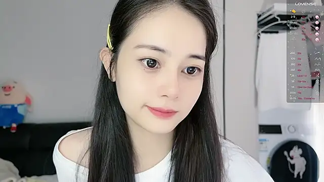 Snapshot of Judy520 chatting on 12-16-25, 02:05 Judy520 online show from 12-16-25, 02:05