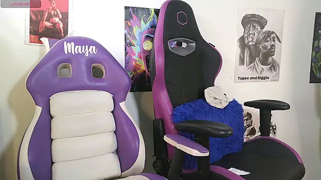 IM MAYA online show from 01-17-25, 07:38