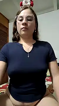 selena gomez2 online show from 12-24-24, 04:33