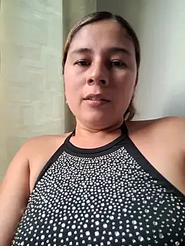 selena gomez2 online show from 02-08-26, 10:35