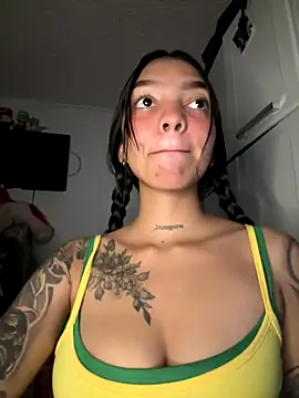 Valery rhoades online show from 12-21-25, 05:25