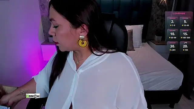 Snapshot of Catilica__sweetx chatting on 09-18-25, 03:36 Catilica sweetx online show from 09-18-25, 03:36