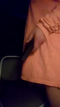 Snapshot of tittie_hoagie chatting on 12-04-25, 01:09 tittie hoagie online show from 12-04-25, 01:09