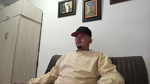 Snapshot of myke_andrade chatting on 09-11-25, 06:13 myke andrade online show from 09-11-25, 06:13