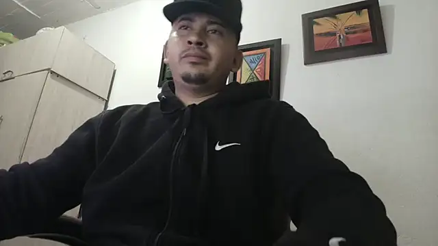 Snapshot of myke_andrade chatting on 09-16-25, 04:24 myke andrade online show from 09-16-25, 04:24