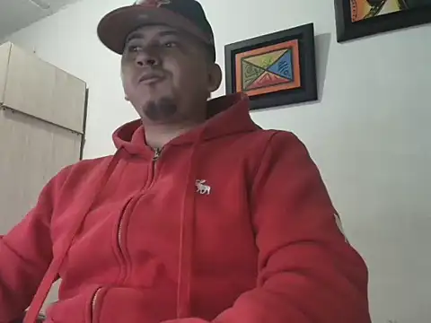 Snapshot of myke_andrade chatting on 10-21-25, 04:35 myke andrade online show from 10-21-25, 04:35