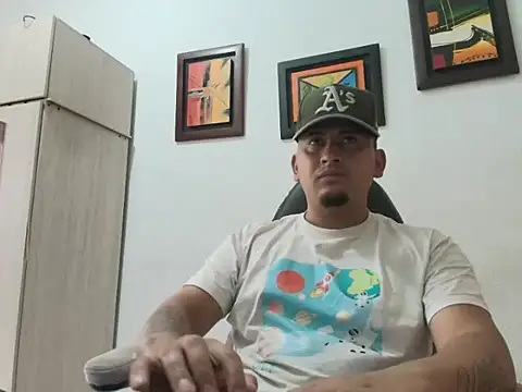 Snapshot of myke_andrade chatting on 01-15-26, 03:38 myke andrade online show from 01-15-26, 03:38