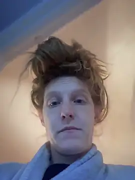 GoldenFlameGoddess online show from 02-26-25, 02:37