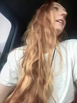 GoldenFlameGoddess online show from 03-18-25, 06:04