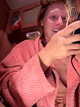 GoldenFlameGoddess online show from 09-13-25, 03:17