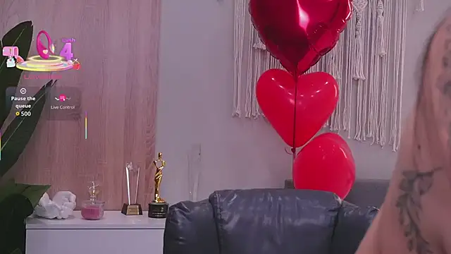 Molly Jons online show from 03-05-26, 01:01